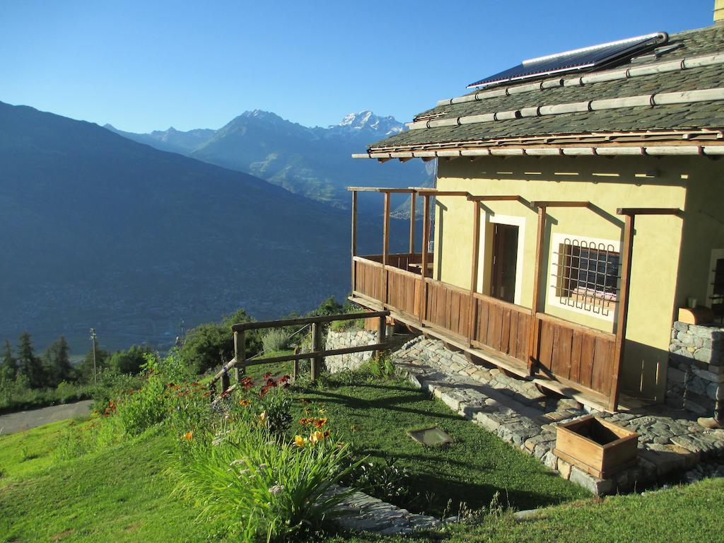 Petite Cerise Apartment Gressan Bagian luar foto