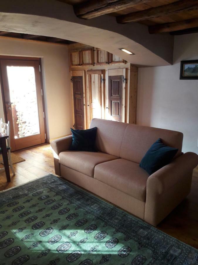 Petite Cerise Apartment Gressan Bagian luar foto